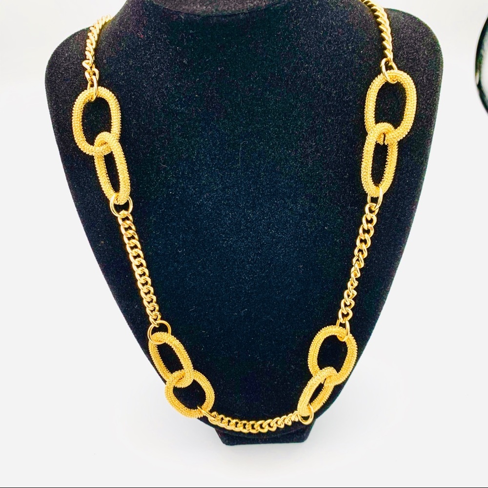 80’s long goldtone chain chunky textured necklace